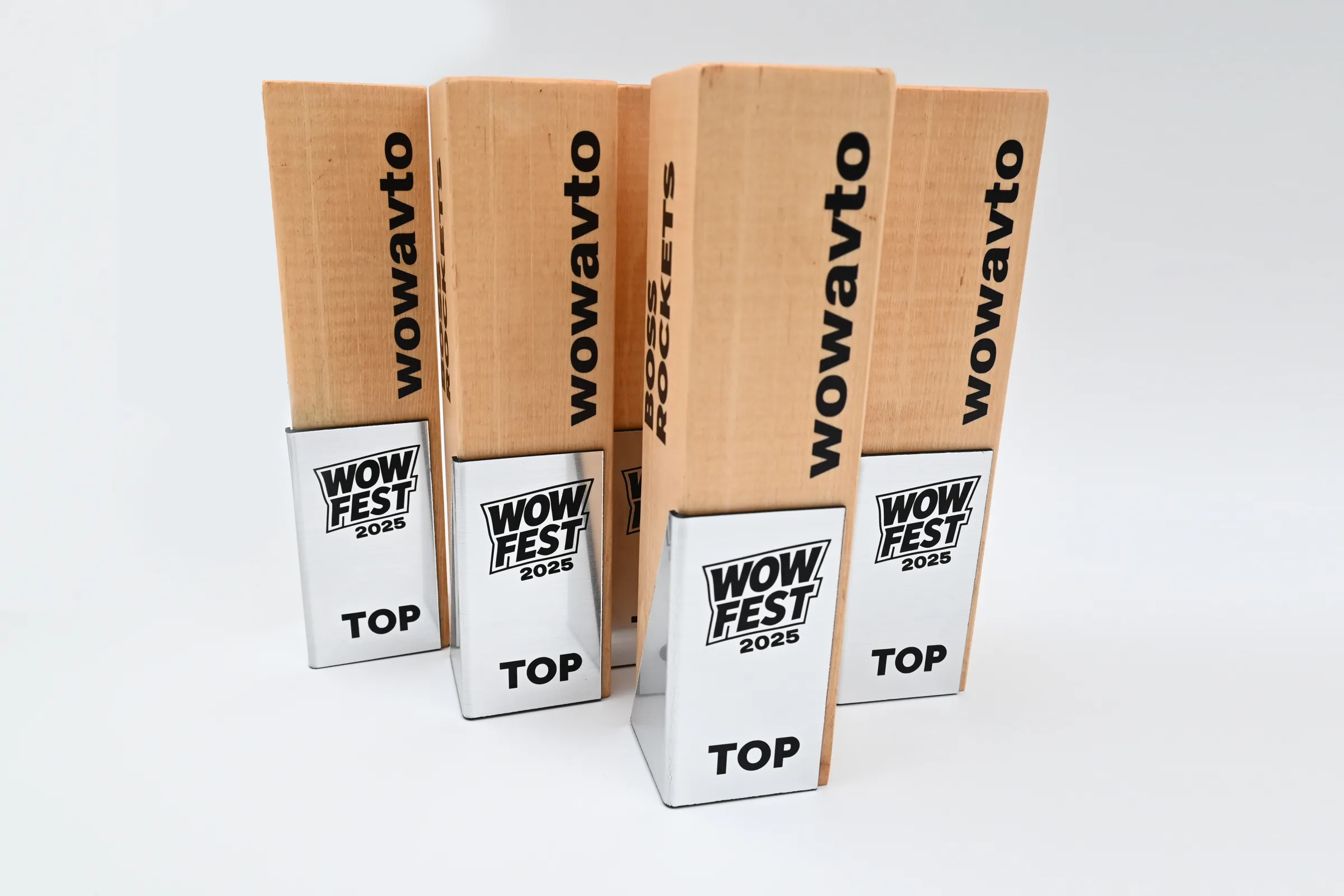 Наградная продукция и бейджи для Wow Fest