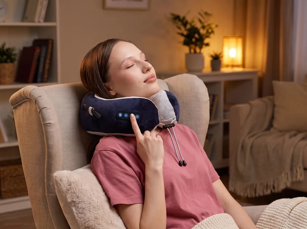 Дорожная подушка-массажер inRelax, синяя