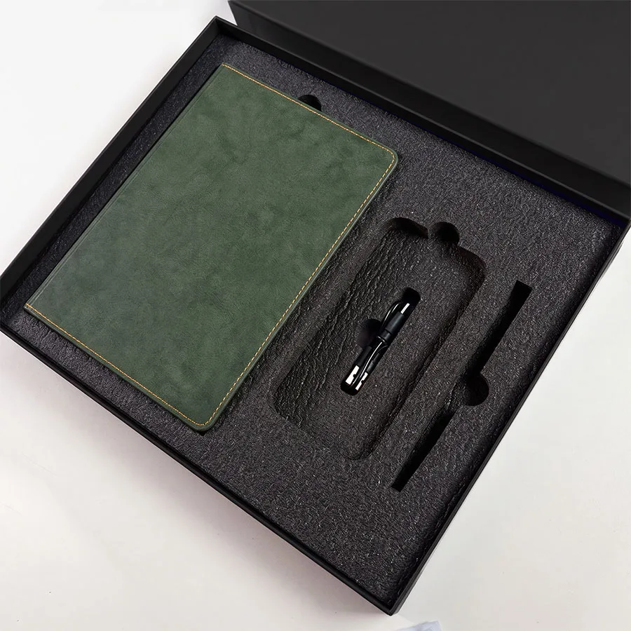 Набор подарочный EMBER: ежедневник и power bank в коробке с ложементом, зеленый