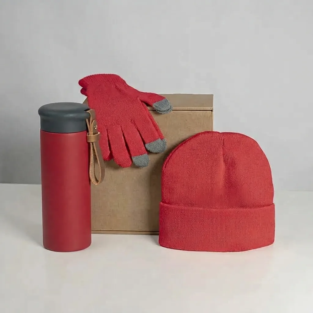 Набор подарочный GET WARM-2: перчатки, шапка, термос, красный