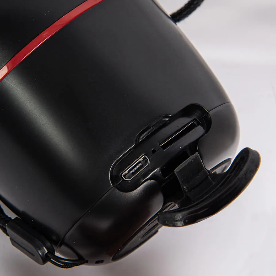 Портативная mini Bluetooth-колонка Sound Burger "Bang" белая, черный