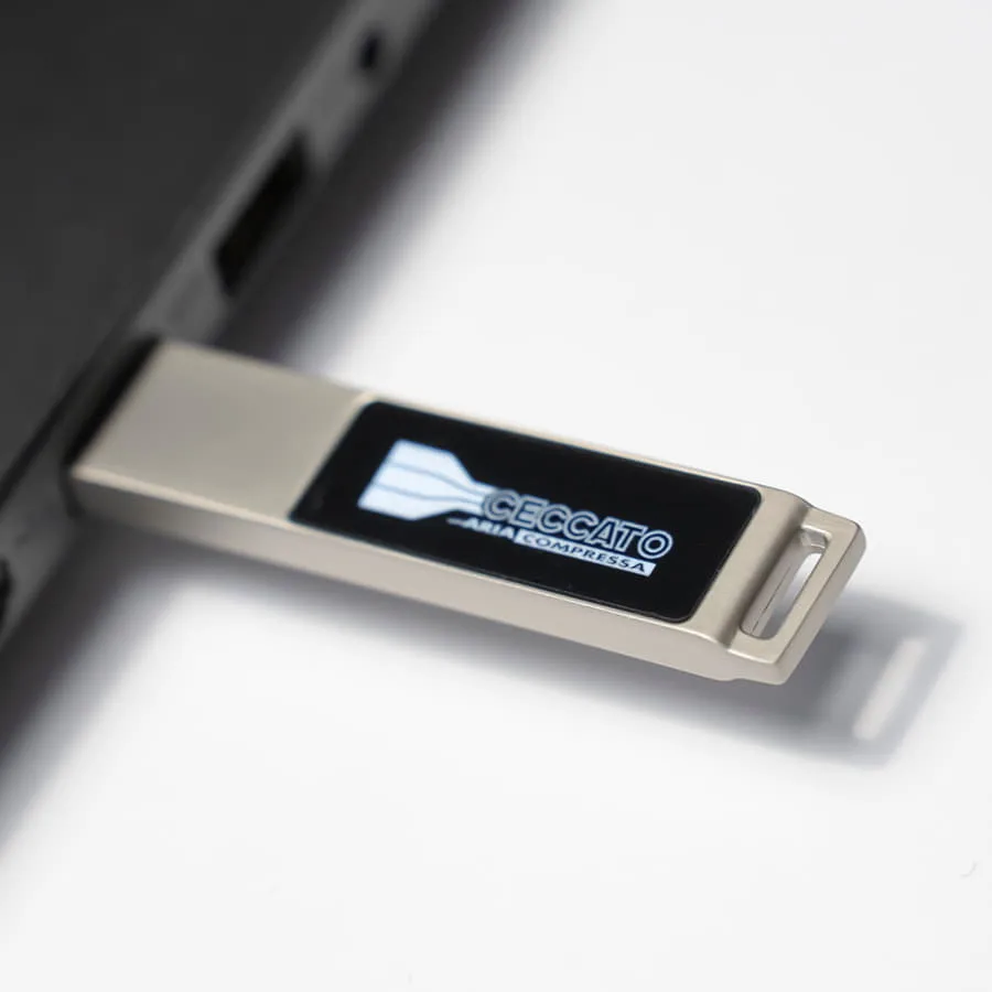 USB flash-карта LED с белой подсветкой (32Гб), серебристая, 6,6х1,2х0,45 см, металл, серебристый