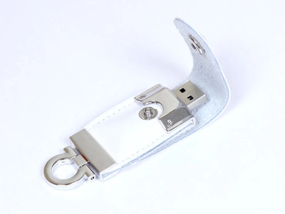 USB-флешка на 32 Гб в виде брелка