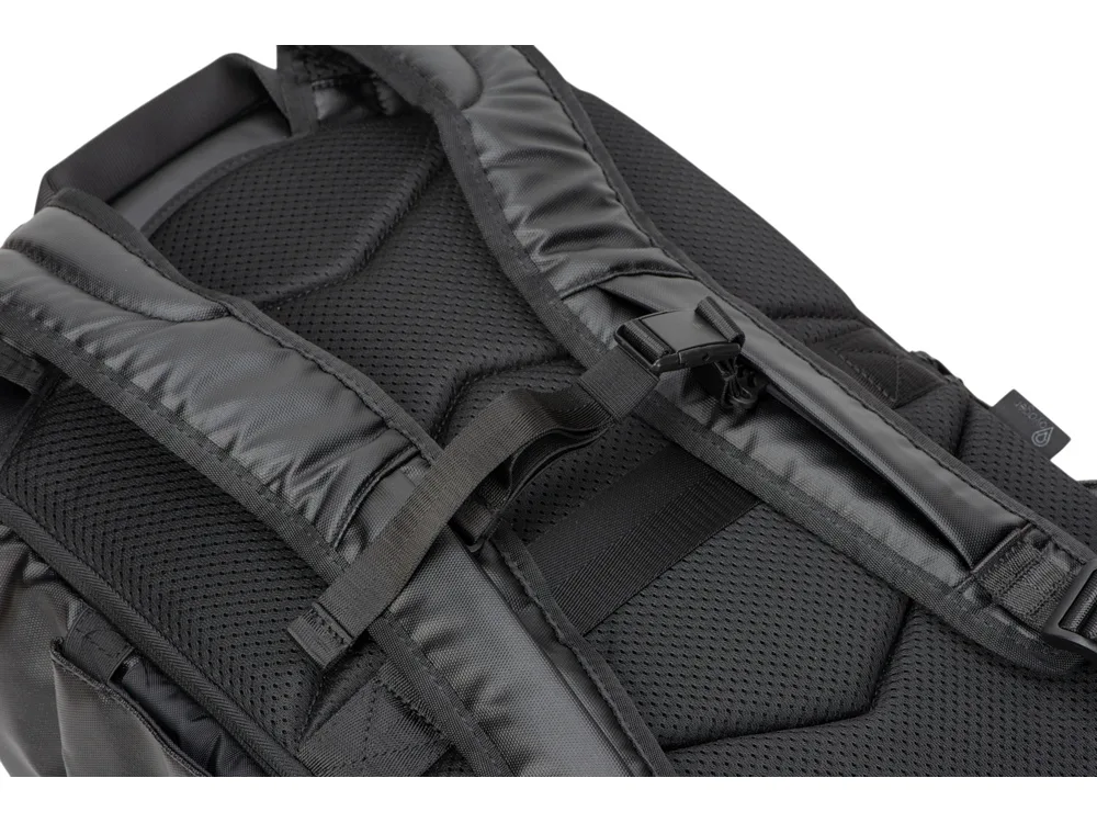 Рюкзак Giant для ноутбука 15.6", черный