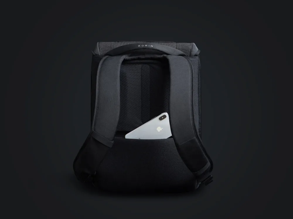 Водостойкий антикражный рюкзак Clickpack для ноутбука 15.6", черный