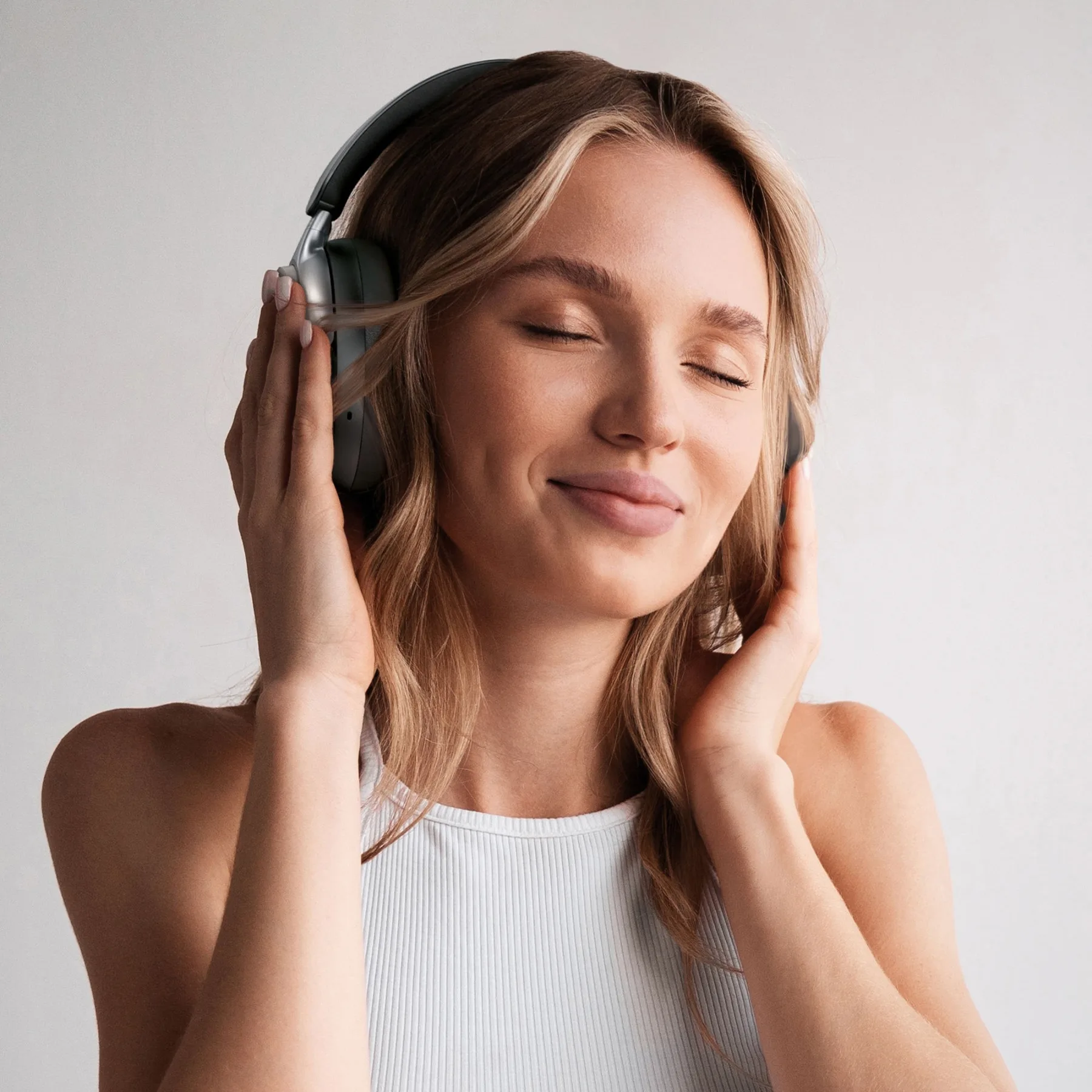 Беспроводные накладные наушники Stereo Vibe, BT 5.4, 400 мАч, черный, Deppa