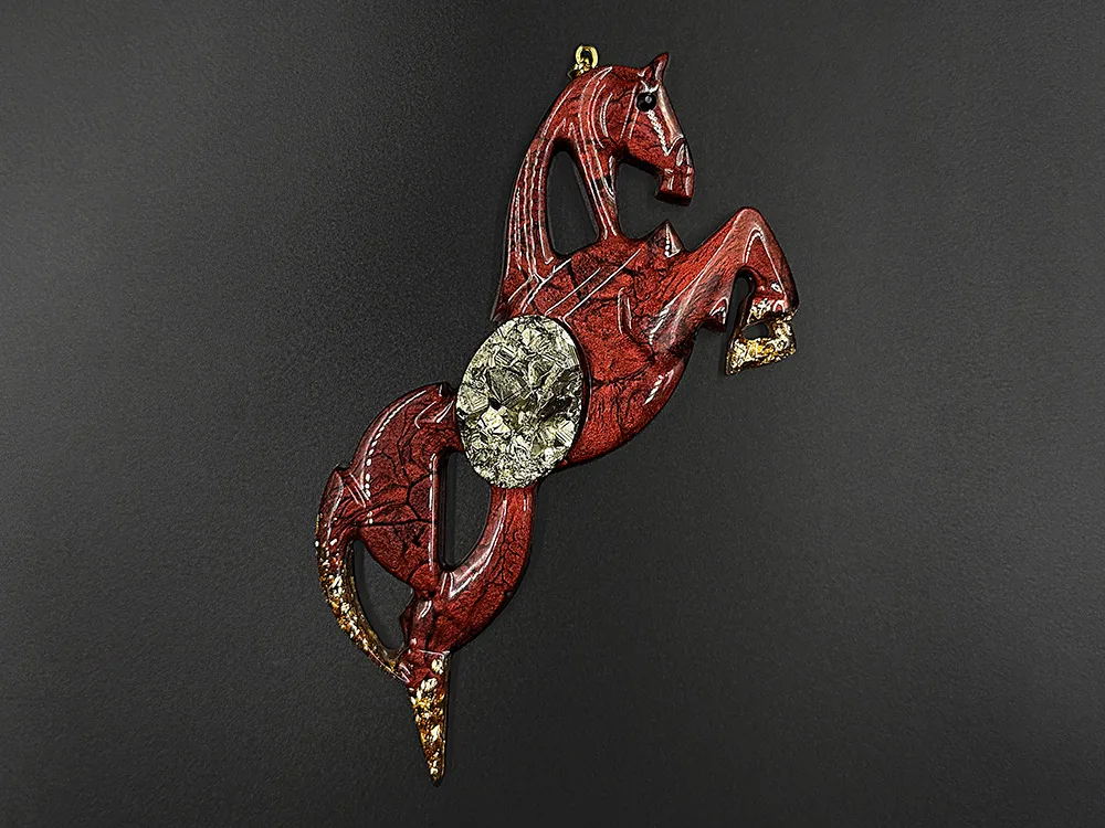Елочные игрушки (Лошадь).Символы года Гранат