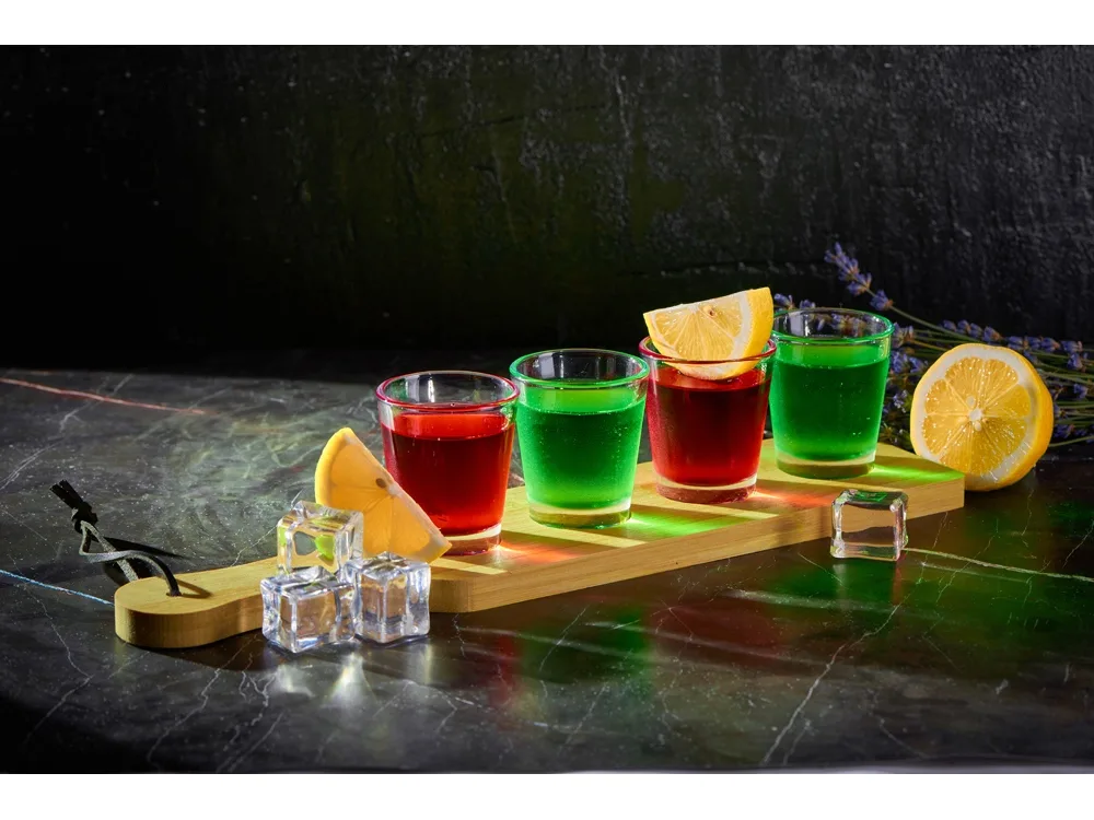 Набор стопок на бамбуковой подставке "Shots"