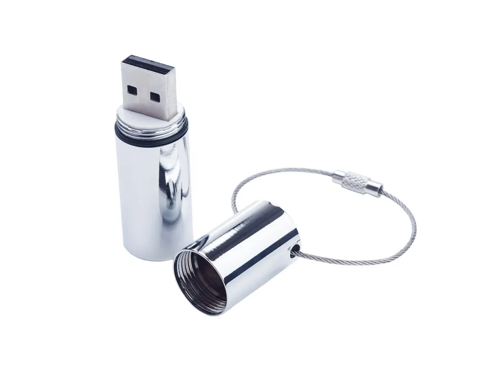 USB-флешка на 128 ГБ