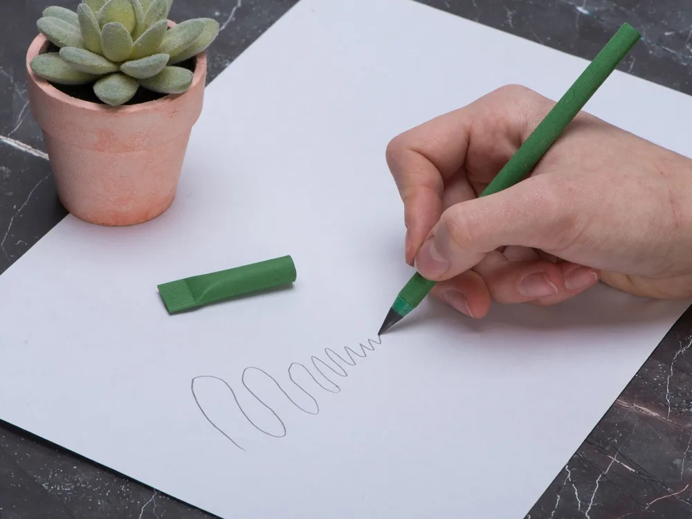 Вечный карандаш из переработанной бумаги "Recycled pencil", зеленый классический