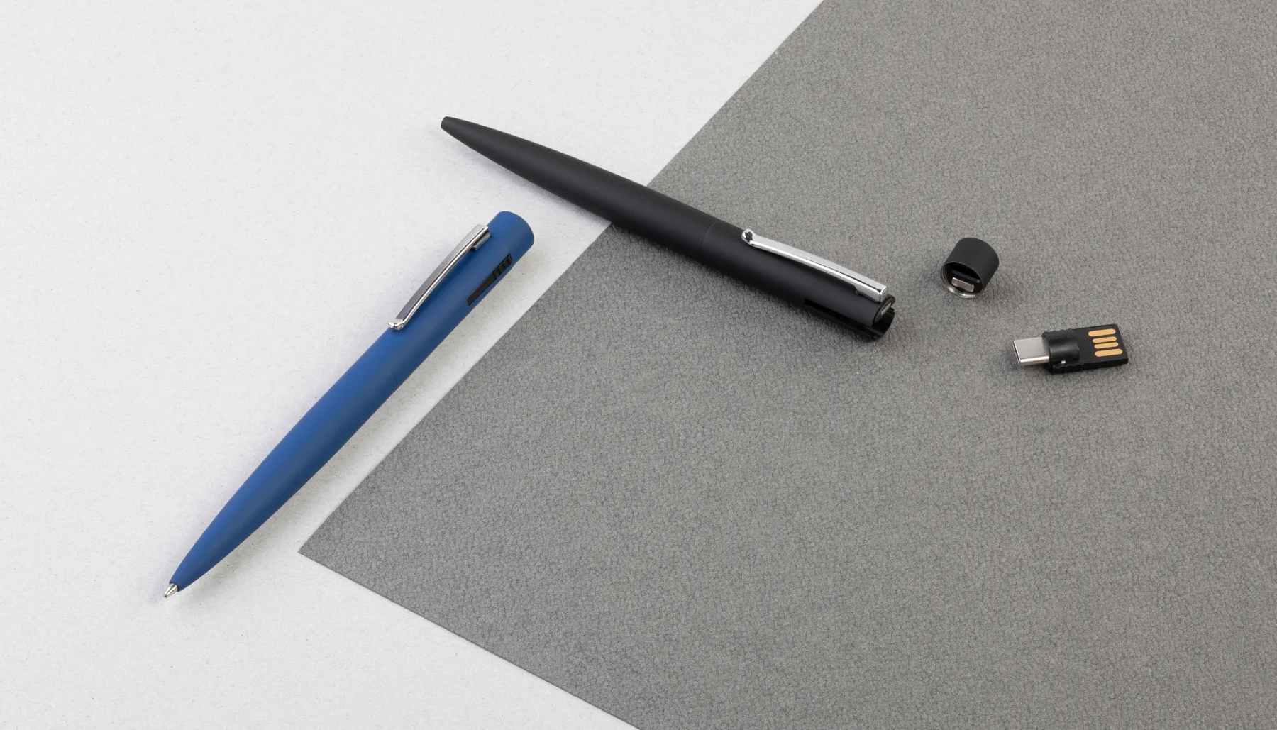 Ручка шариковая "Secret" с флеш-картой OTG 32Gb (USB2.0/Type-C), покрытие soft touch, черный