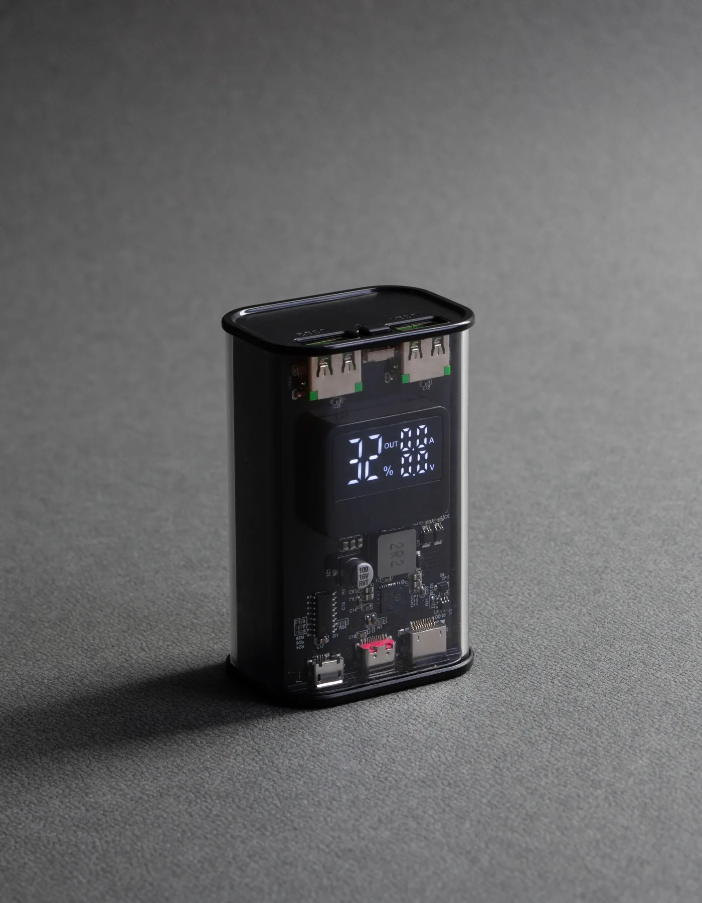 Зарядное (22.5W) устройство "Inside" 9000 mAh с прозрачным корпусом и цифровым индикатором заряда/напряжения/силы тока, черный