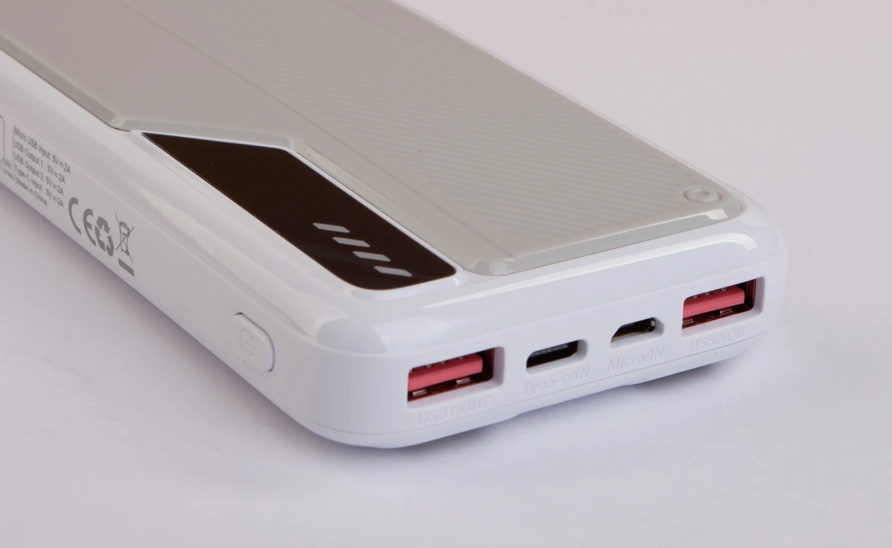 Зарядное устройство "Connect" 10000 mAh со встроенными Type-C/Lightning кабелями, белый с серым